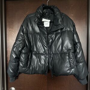 American Eagle Outfitters Black Puffer Jacket